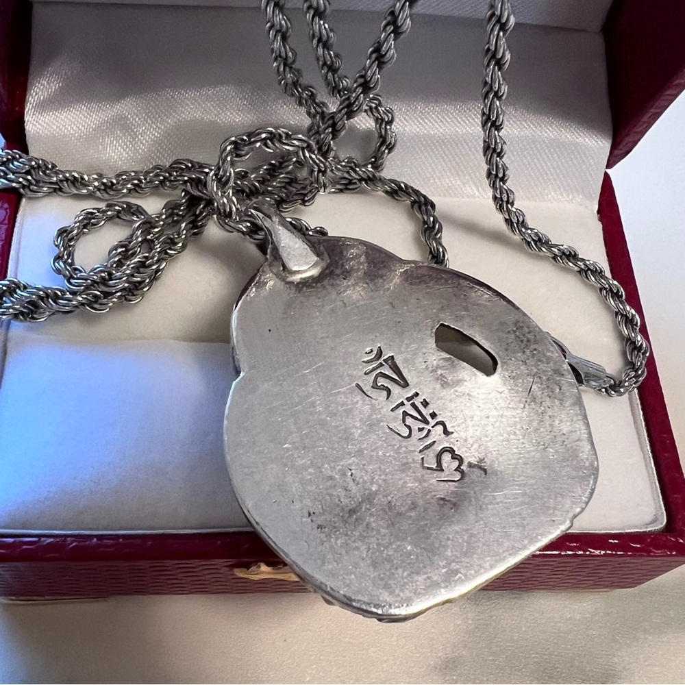 Hand-crafted Sterling Silver Guru Rinpoche Tibetan Buddhist Amulet/Rope Chain - Picture 4 of 10